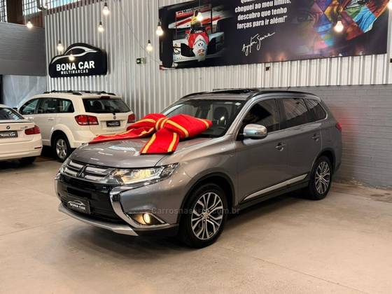 MITSUBISHI OUTLANDER 3.0 GT 4X4 V6 24V GASOLINA 4P AUTOMÁTICO MITSUBISHI OUTLANDER 3.0 GT 4X4 V6 24V GASOLINA 4P AUTOMÁTICO